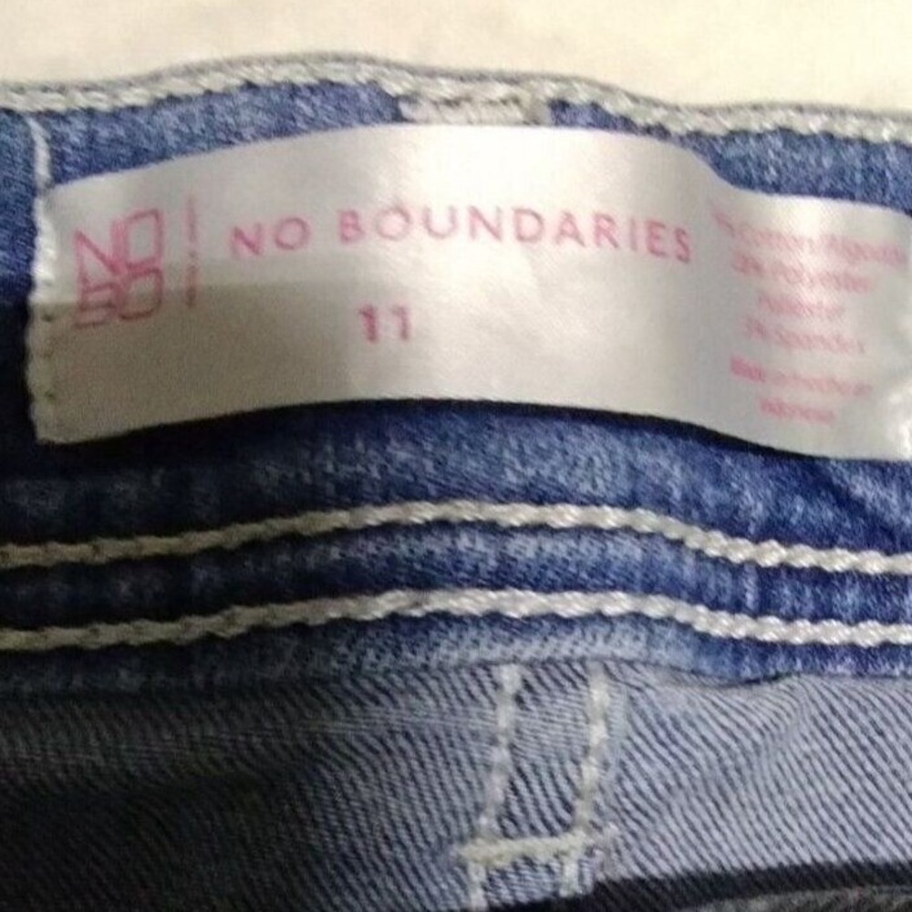 No Boundaries Juniots Denim Shorts‎ Cuffed Pockets Casual Blue Jean Shorts 11 - Picture 4 of 10